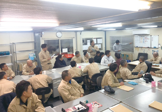 広島の総合解体業・産業廃棄物中間処理業「有限会社トモナガ興産」 月に一度の安全対策会議