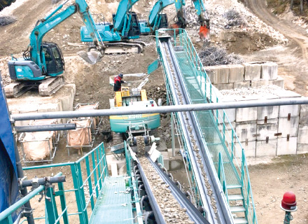 広島の総合解体業・産業廃棄物中間処理業「有限会社トモナガ興産」 再生砕石分別状況